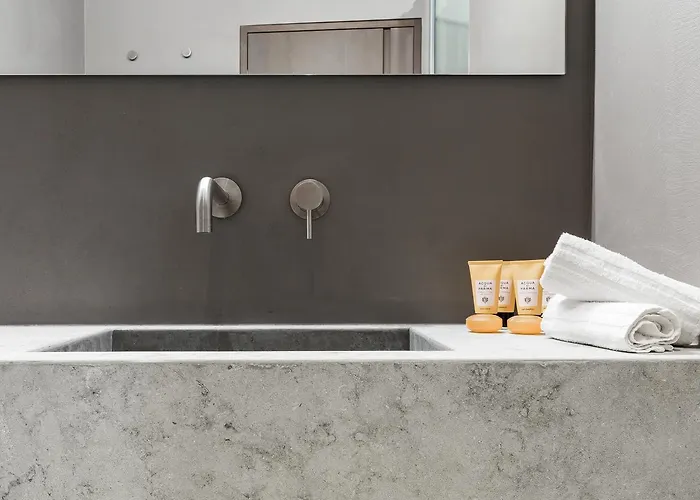 Bed & Breakfast Elysium Collection