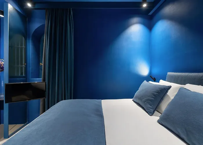 Elysium Collection Bed & Breakfast 4*