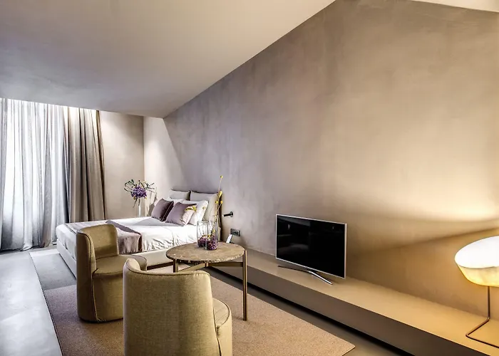 Elysium Collection Rome